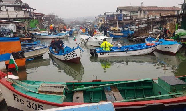 Рибарите искат спешна държавна помощ за сектора