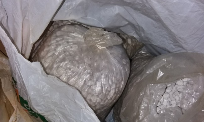 4 кг канабис и 42 пакетчета метамфетамин са иззети при акция в Сливенско