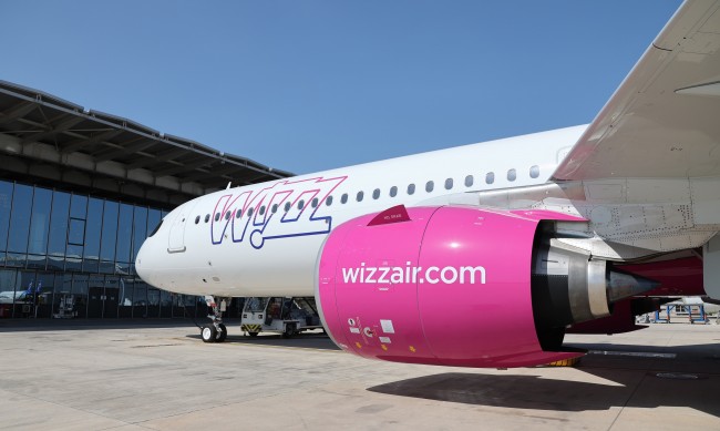   Ryanair  Wizz Air   