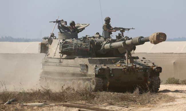 Сухопътните сражения в Ивицата Газа се ожесточават