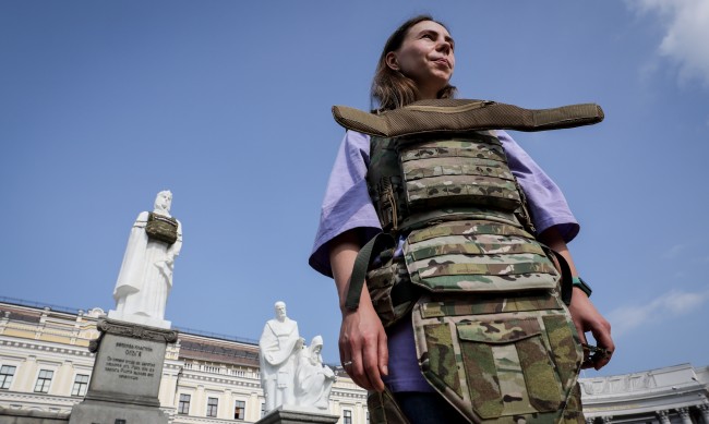 Над 5000 украинки участват в преки бойни действия