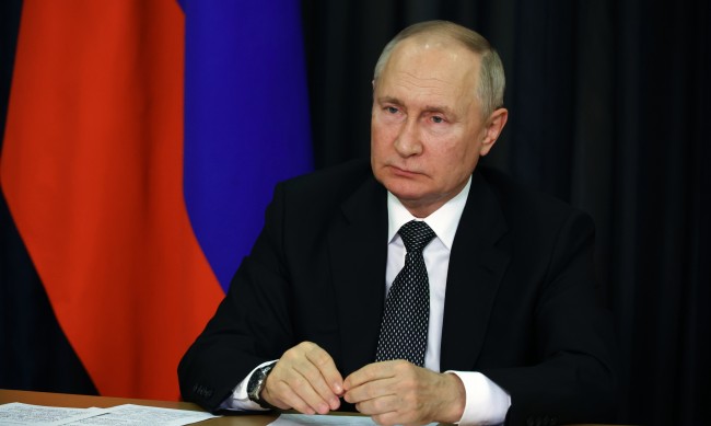 Путин търси и чужденци за армията си: Отчайва ли се? 