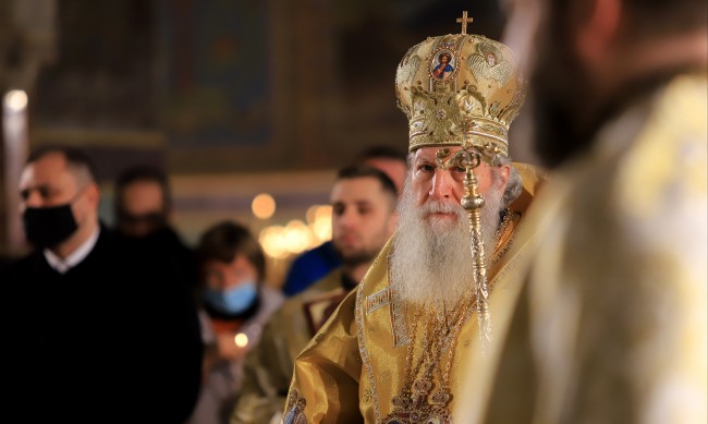 Светият синод си събра в Пловдив, моли се за Неофит 