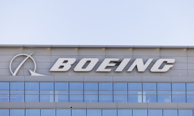  Boeing    ? 