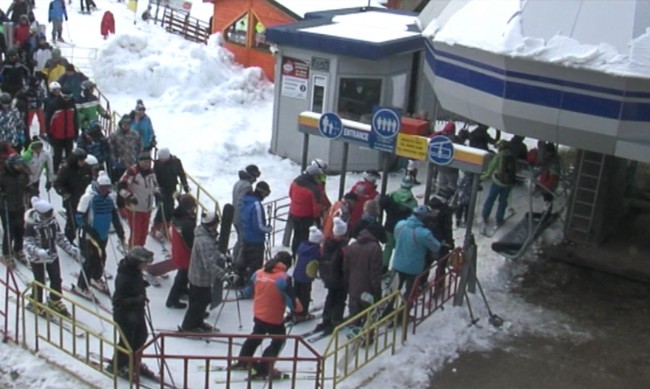 Ски зоната в Пампорово работи частично, мълнии ударили лифта