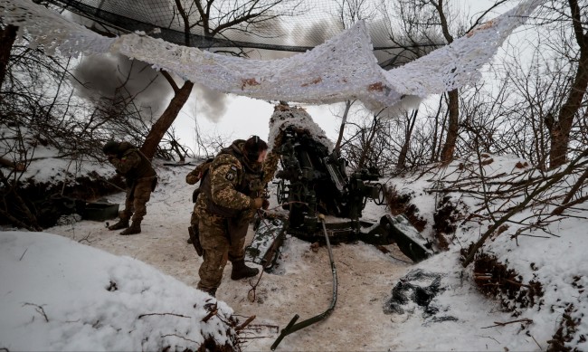 Отстъпление на украинската армия от село Ласточкине западно от Авдеевка