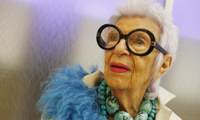 Модната икона Айрис Апфел почина на 102 години