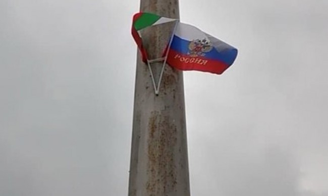 Кметът Терзиев издирва кой поставя руски знамена в София