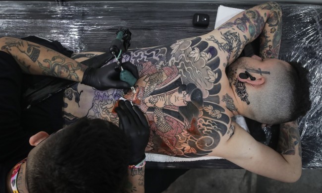 90% от мастилата за татуировки съдържат вредни химикали