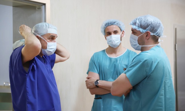 Хирурзи от ВМА обучаваха колеги от Хърватия