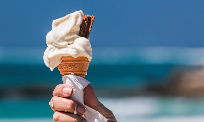 Джелатерия в Капри предлага сладолед, вдъхновен от Г-7