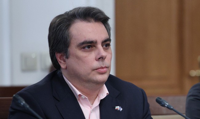 Василев: Имало е политическа договорка с Радев за служебния кабинет