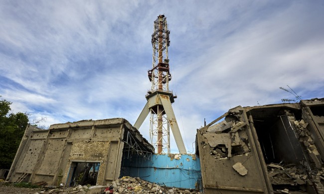 Руски удар разруши 240-метрова телевизионна кула в Харков