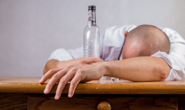 Обвиняват мъж, че шофира пиян, организмът му сам произвеждал алкохол