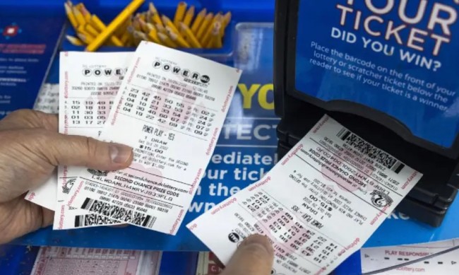 Онкоболен имигрант спечели $1,3 млрд. от лотарията в САЩ
