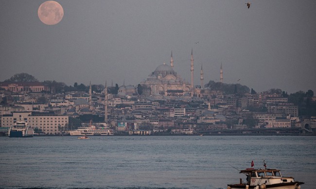 Още една бивша византийска църква в Истанбул стана джамия