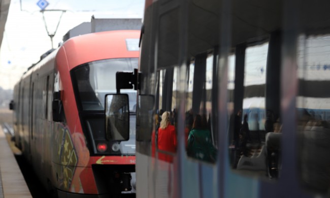 Сериозни промени на движението на влакове през Централна гара в София