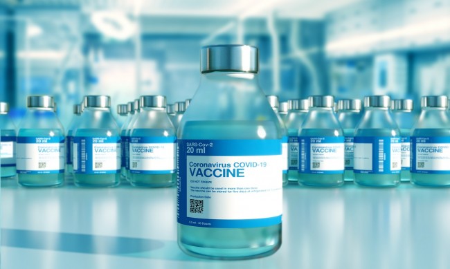 "АстраЗенека" изтегля COVID ваксината си