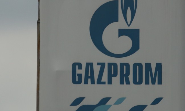 "Газпром" е на загуба за първи път от 24 г., продава офиси и луксозен хотел
