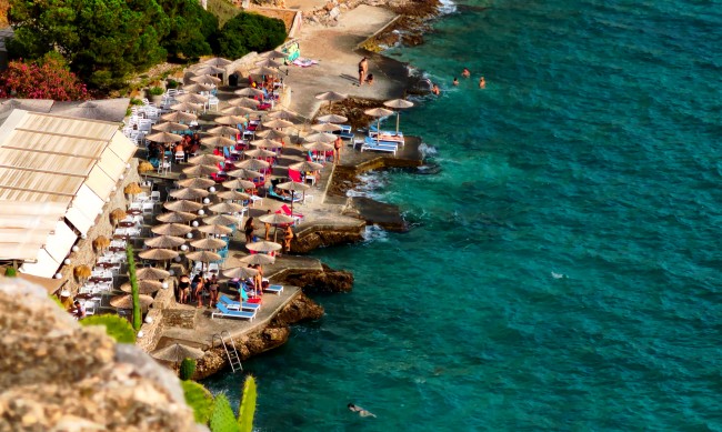 Сериозен недостиг на работна ръка в туризма в Гърция 