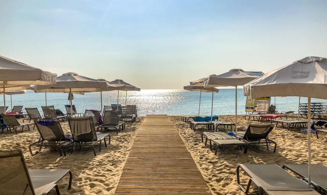 Само 22 плажа по Черноморието сертифицирани със 