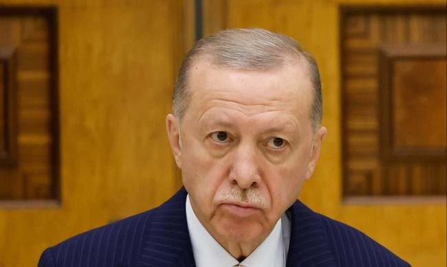 Турският президент има право самостоятелно да обяви мобилизация