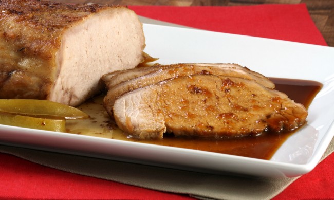 Рецептата Dnes: Свинско филе със сос от ябълки