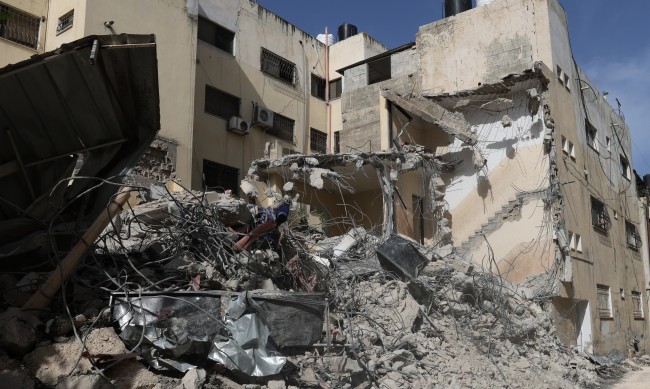Израелските сили убиха десетки терористи в Газа