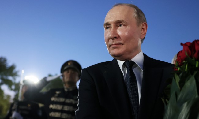Страхът на Путин за собствения му живот и мрежите от укрития и бункери