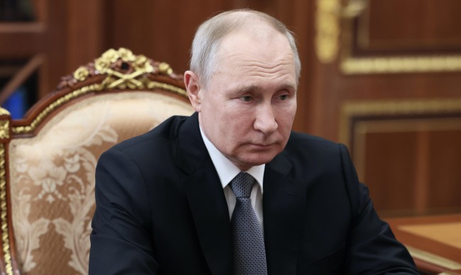 Путин позволи на "Ростелеком" да изкупи "Нокия"