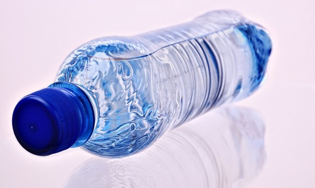 20% скок на цената на бутилираната минерална вода в Гърция  