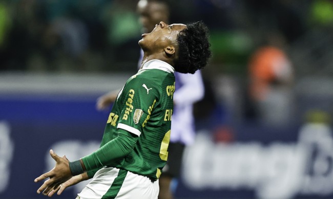 Новата перла на Реал измъкна Бразилия срещу Мексико