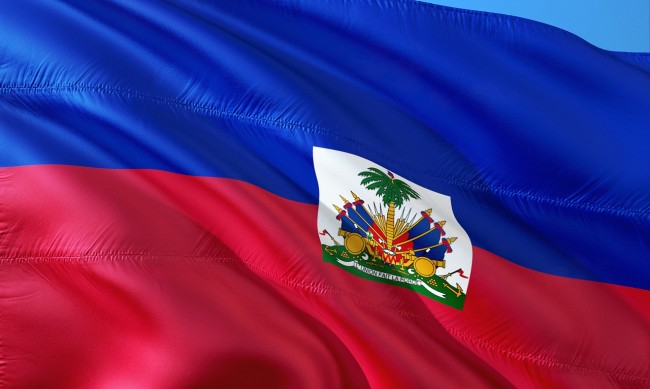 Премиерът на Хаити е приет в болница