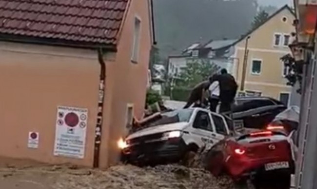 Ужасяващи наводнения в Австрия