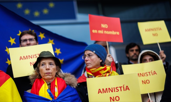 В Испания е в сила амнистия за каталунските сепаратисти