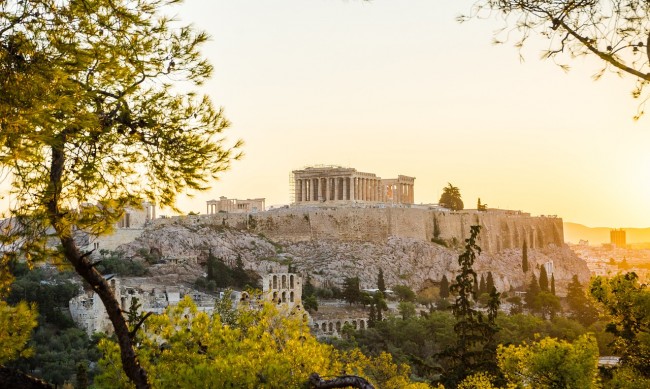 Заради жегата: Втори ден затварят Акропола в следобедните часове