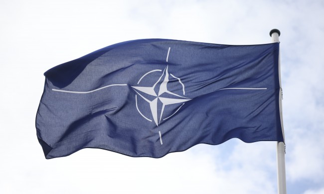 НАТО вече директно се ангажира с оперативен план за подкрепа на Украйна