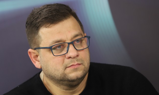 Николай Марков: България да спре военната си помощ за Украйна