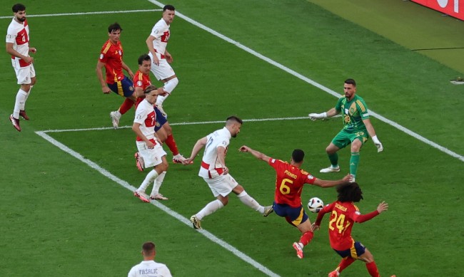 Испания започна ударно Евро 2024, победи убедително с 3:0 Хърватия 