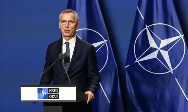 НАТО обсъжда поставянето на ядрени оръжия в готовност