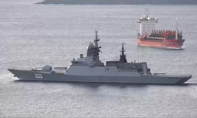 Русия започва военни маневри в Тихия океан