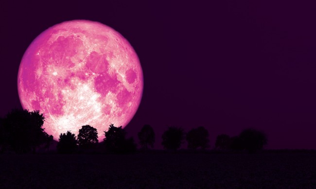 Ягодовата луна носи огромни промени за 4 зодии