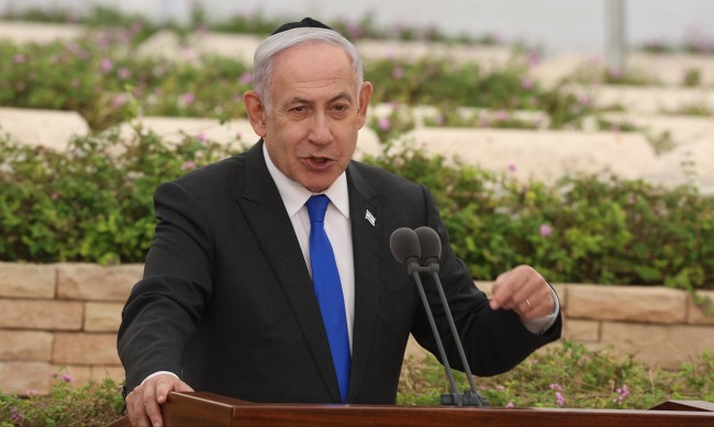 Нетаняху: Израел води война за оцеляване, нуждае се от американски оръжия