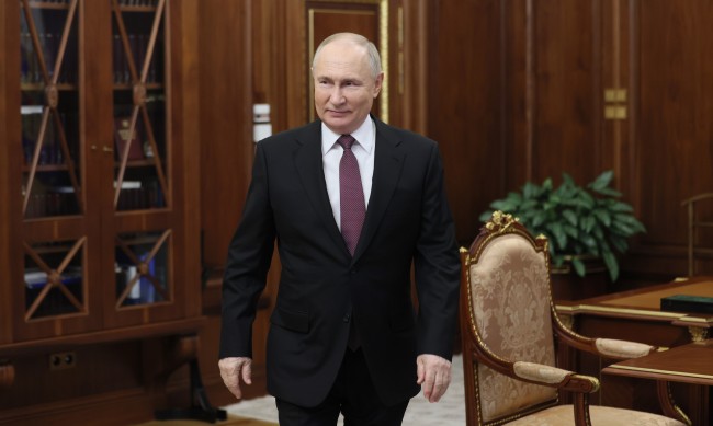 Каналът, погребал Путин: Готвят усилено двойника му за срещата на ШОС