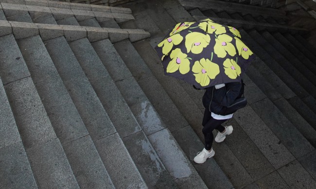 Времето днес: Ще вали и гърми на много места в страната