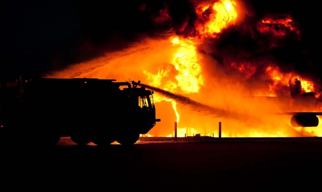 Мълнии подпалиха пожари в Тасос