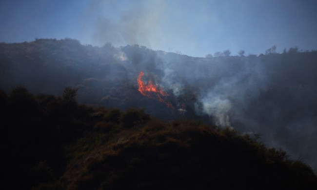 Пожари бушуват в Калифорния насред гореща вълна