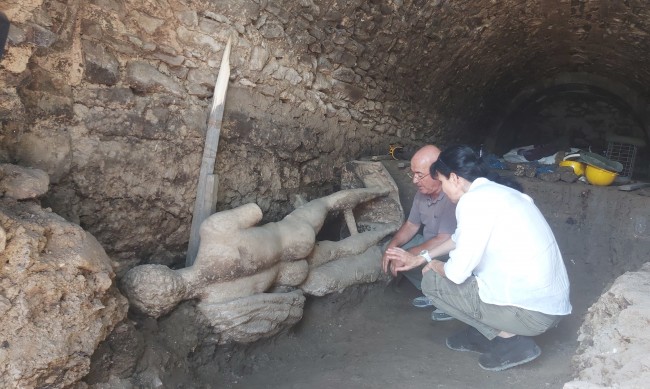 Голям успех на българската археология - гръцките медии за откритието в Хераклея Синтика