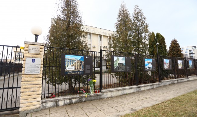 Посолството на Украйна у нас: Властите да не използват темата за войната за политически цели 