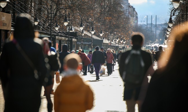 Обмислят 150% скок на туристическия данък в София